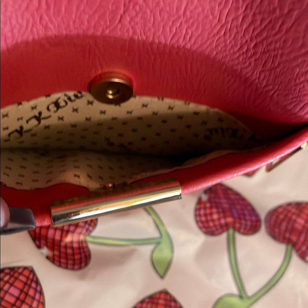 Pink Leather Women's  crossbody bag NWT  9 X 6.5 - Picture 10 of 14